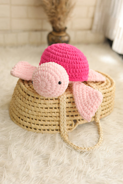 The adorable crochet turtle Pink