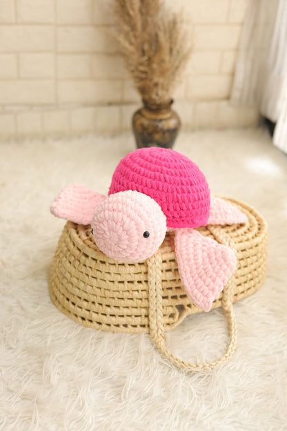 The adorable crochet turtle Pink