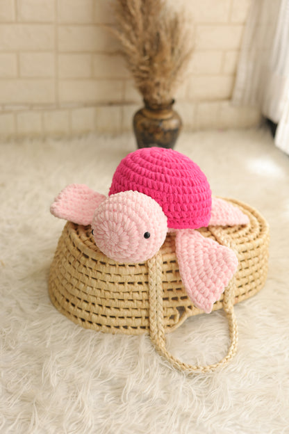 The adorable crochet turtle Pink